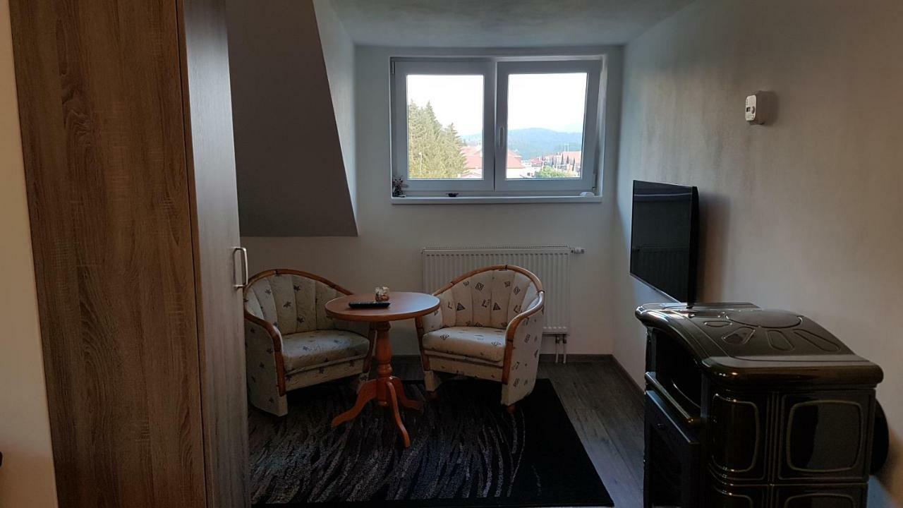 Room With A High Tatras View And Fireplace Штрба Экстерьер фото